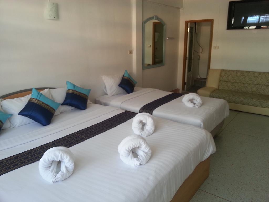 Chaam Guesthouse Petchaburi Esterno foto